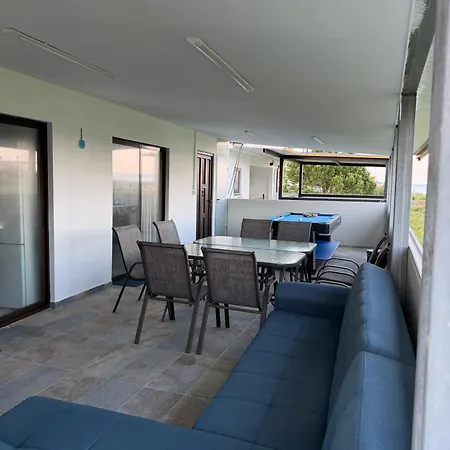 Sea View Kastri 度假居